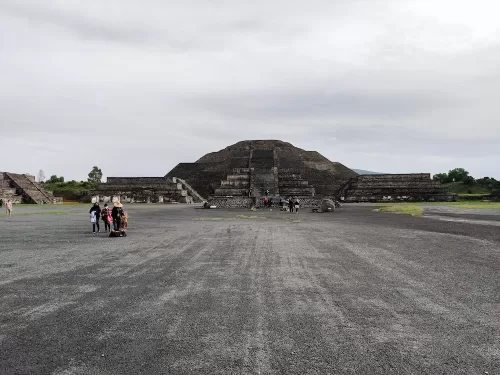 Teotihuacan from Mexico City without a tour