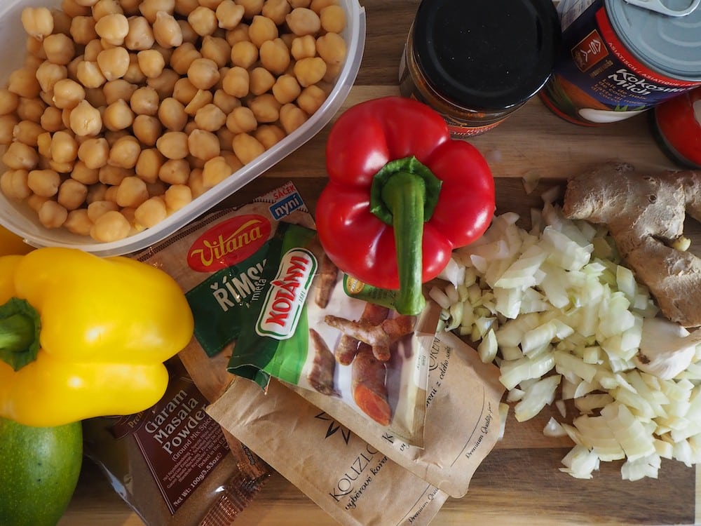 Ingredients for the chickpea curry